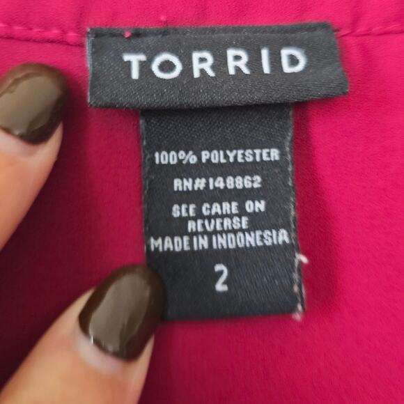 Torrid Magenta V-Neck Blouse w/ Roll Tab Sleeves Chic Office to Weekend Top 2X - Picture 5 of 7